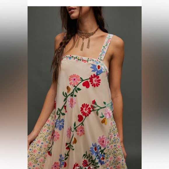 Free people falling petals velvet maxi dress. ASO Whitney Leavit - Picture 2 of 6